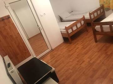 Фото номера Двухместный номер с 2 отдельными кроватями Проживание в семье Casa albastră г. Маргита 31